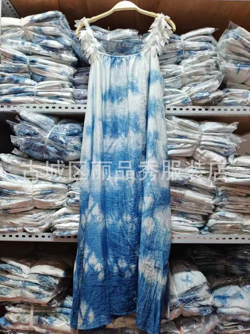 原創(chuàng)純植物板藍(lán)根手工扎染藍(lán)色連衣裙 文藝長裙防曬外披的獨(dú)特魅力